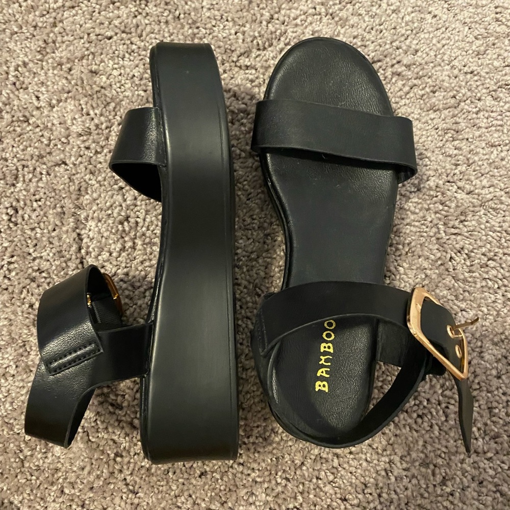 *WORN ONCE* BAMBOO BLACK VEGAN LEATHER FLATFORMS